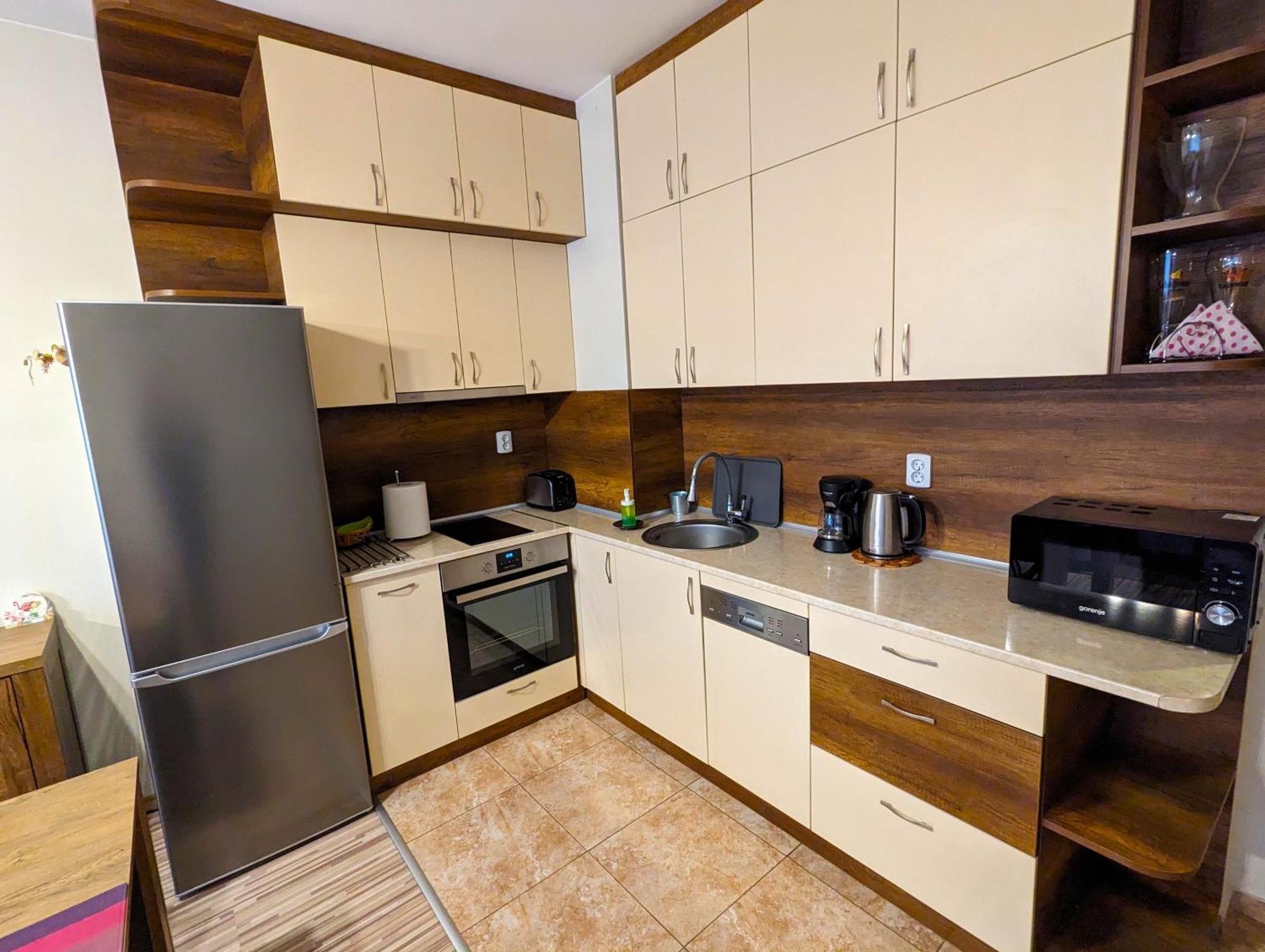Business And Leisure Apartments In Mladost 2 With Free Garage ソフィア エクステリア 写真