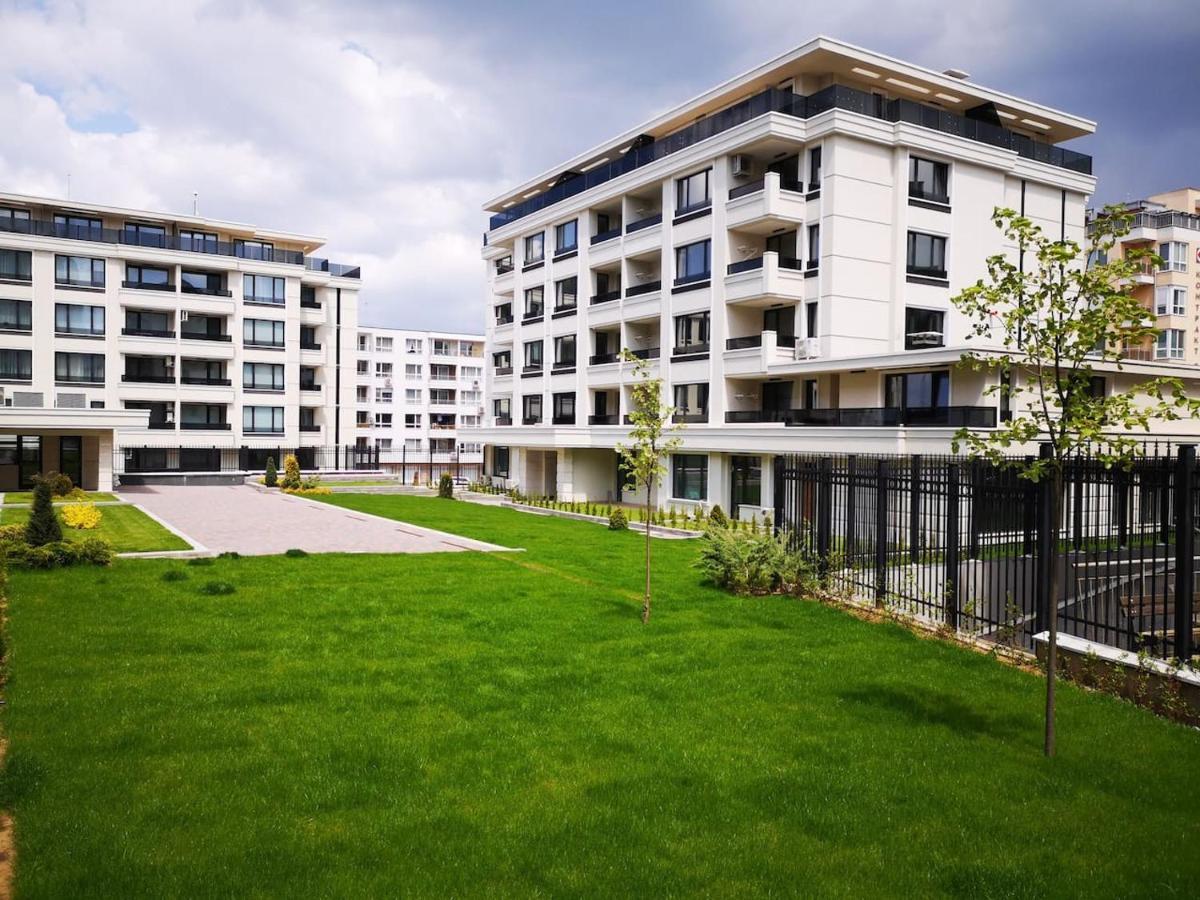 Business And Leisure Apartments In Mladost 2 With Free Garage ソフィア エクステリア 写真